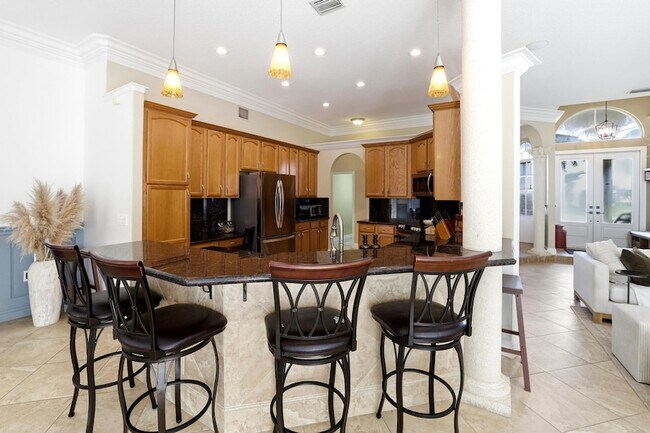 Building Photo - 1350 Pampas Way