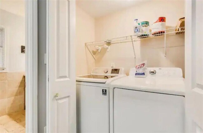 Building Photo - 5671 Bobby Brook Ct