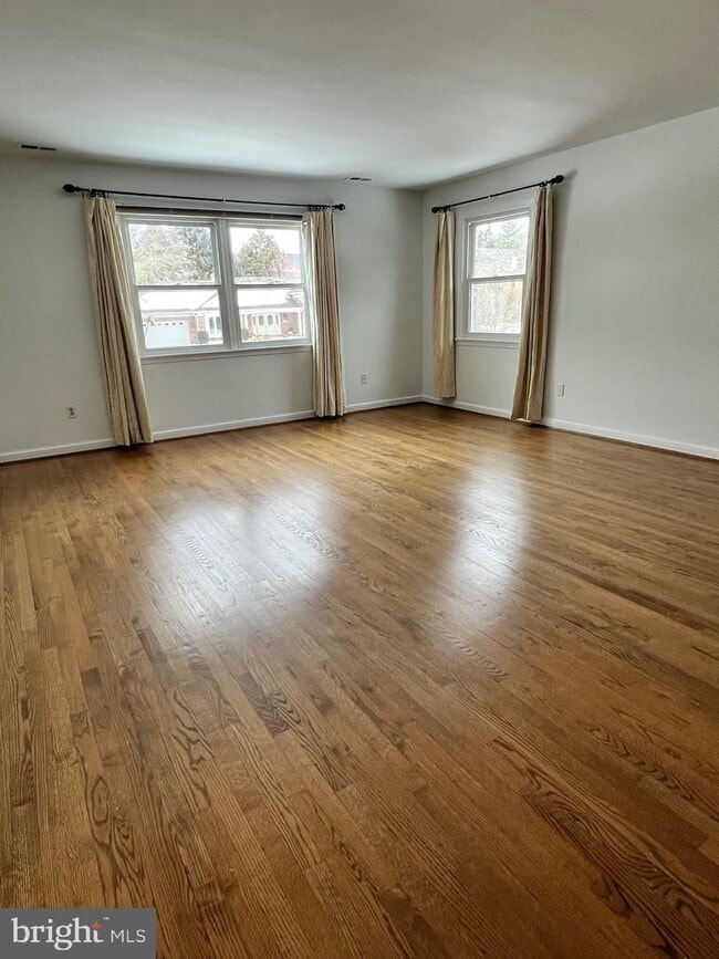 Building Photo - 1213 Perry William Dr