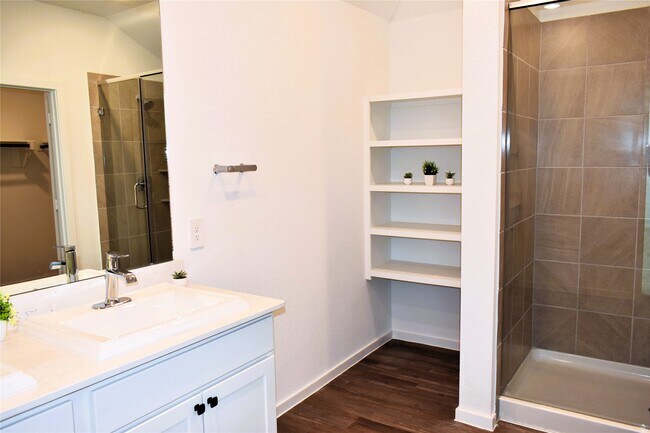 Building Photo - 27307 Azure Fls Dr