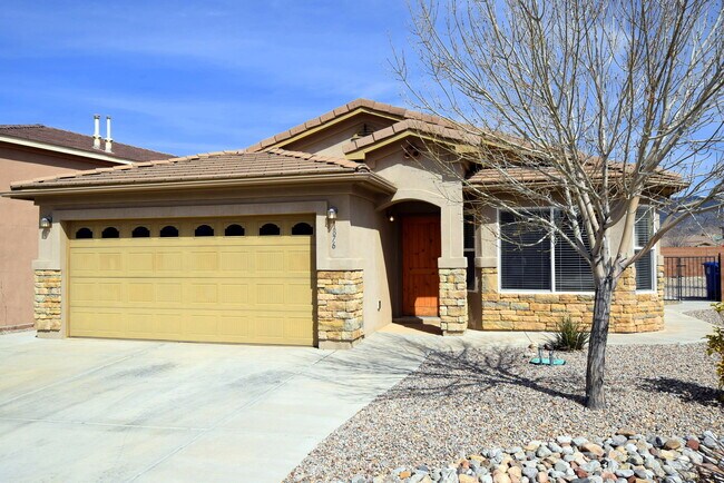 Primary Photo - Amazing 3 Bedroom Home Near KAFB!