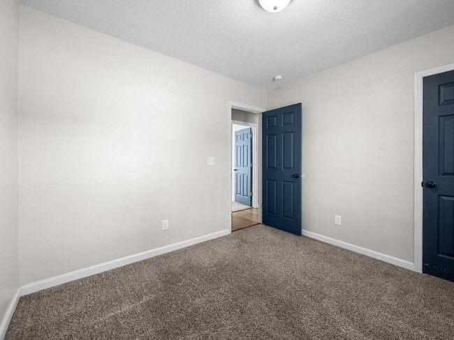 Building Photo - Welcome to Crown Point!