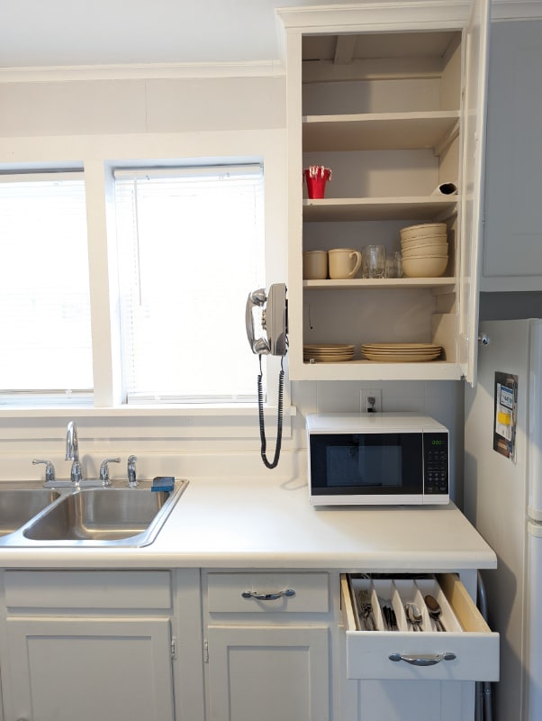 Building Photo - 5486 Broadway