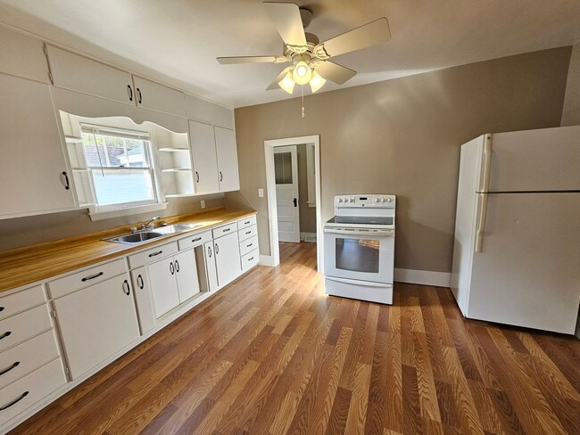 Building Photo - 2 Bed 1 Bath Single Family Home in Wisconsin Rapids