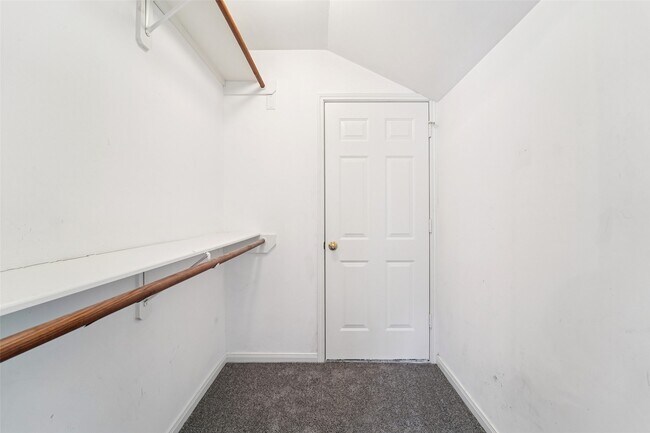 Building Photo - 14420 Walters Rd