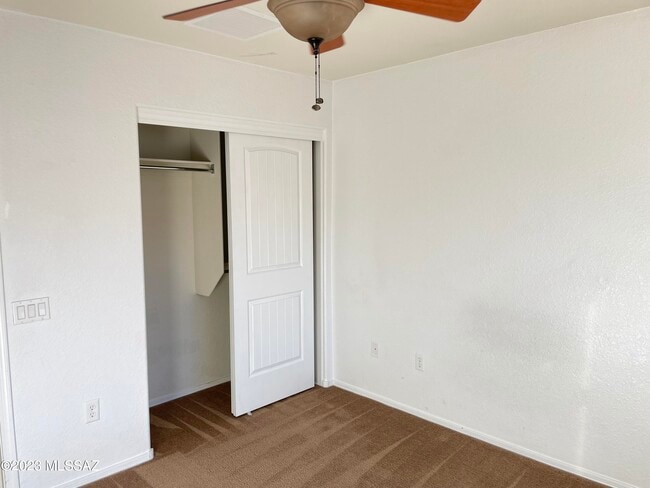 Building Photo - 10573 E Pleasant Pasture Dr