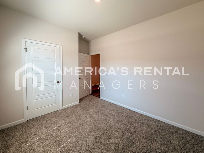 Building Photo - New Construction Home for Rent in Owens Cross Roads, AL!