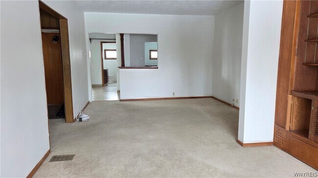 Building Photo - 552 29th St