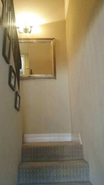 Building Photo - 3927 Nobel Dr