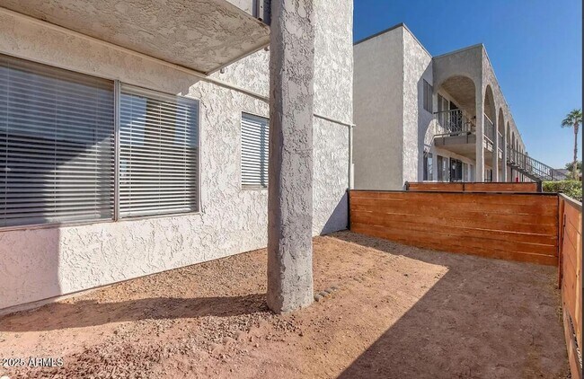 Building Photo - 10860 N 85th Ave