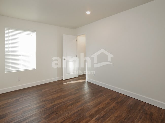 Building Photo - 6565 Enlightenment Dr