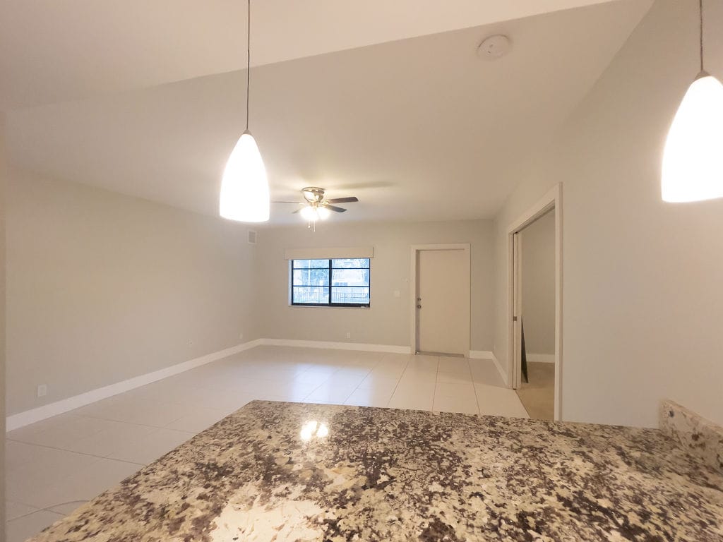 Building Photo - 64 Isle Of Venice Dr