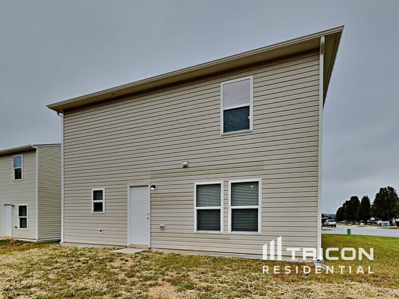 Building Photo - 4120 Devonwood Ct