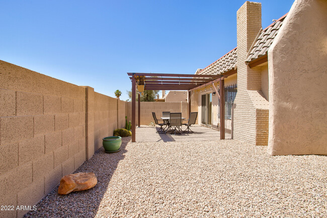 Building Photo - 11601 S Maze Ct