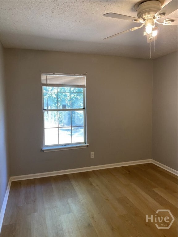 Building Photo - 136 Quail Hollow Dr