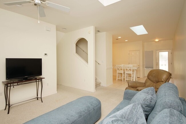 Building Photo - Townhome in Bluewater Bay