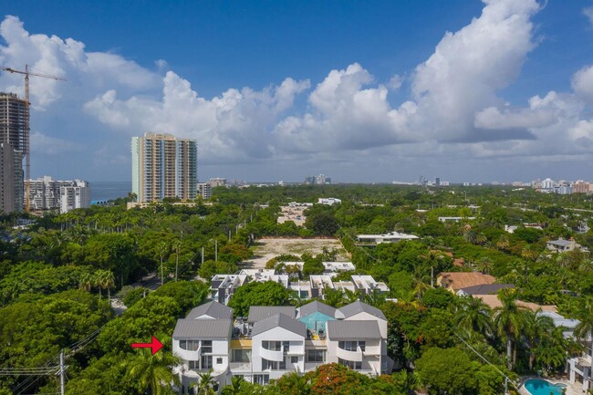 Building Photo - 2100 Brickell Ave