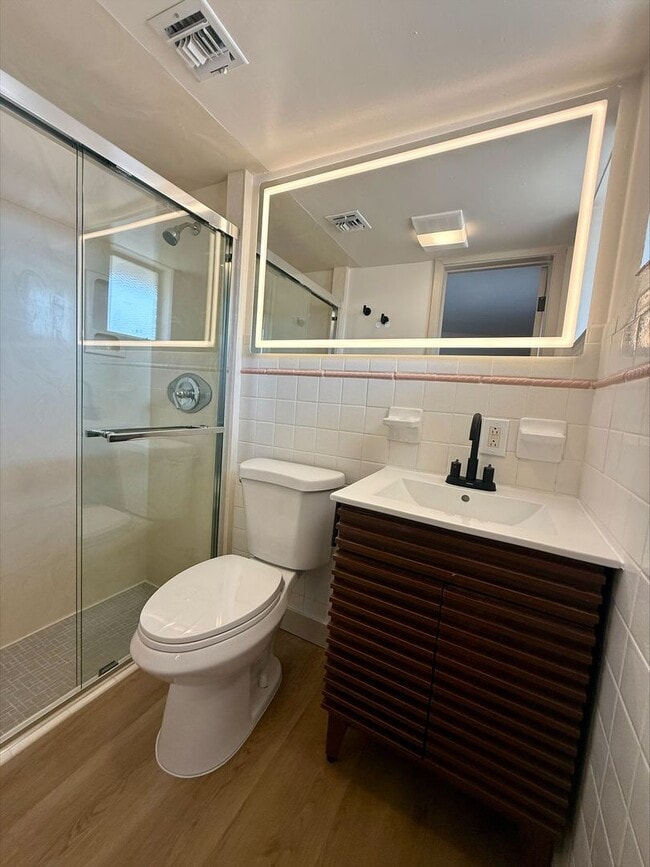 Building Photo - Fully Remodeled 3BR Home + Detached Bonus Room | Private Yard | Central A/C