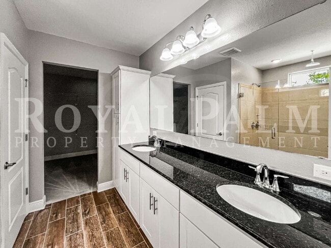 Building Photo - 25 Orlando Blvd