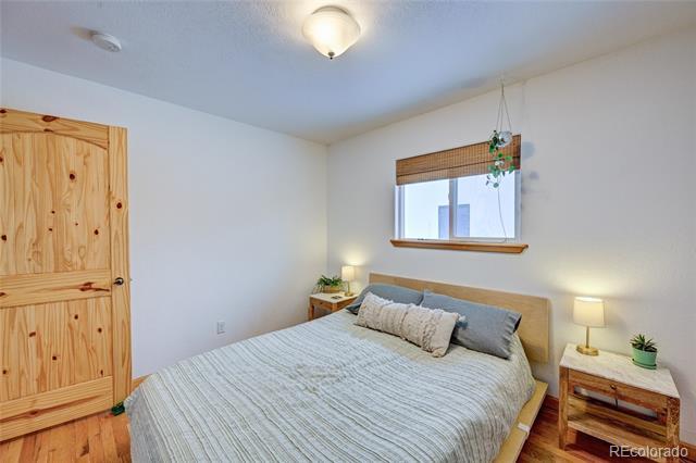 Building Photo - 502 Park Ln