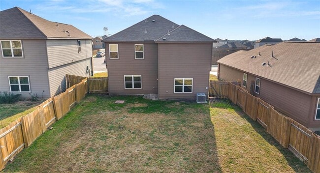 Building Photo - 18524 Speculator Ln