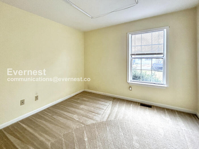 Building Photo - 217 Mimosa Ave