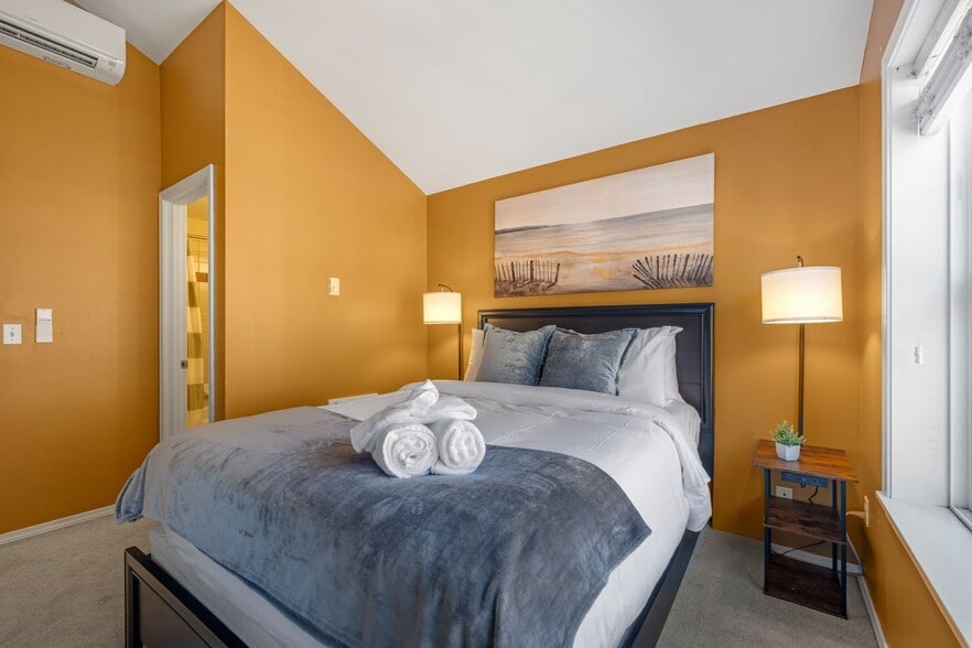 Building Photo - 931 N 35th St