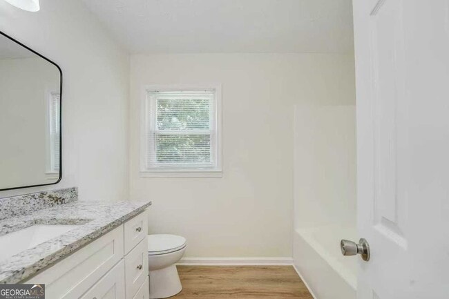 Building Photo - 133 Bishop Rd NW