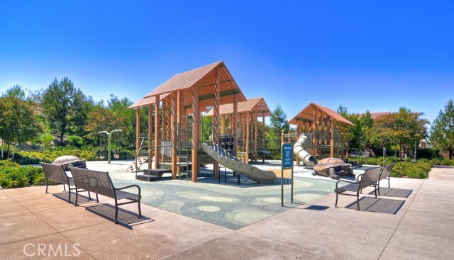 Building Photo - 48 Brindisi