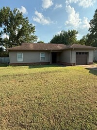 Building Photo - 1309 Grand Oak Dr