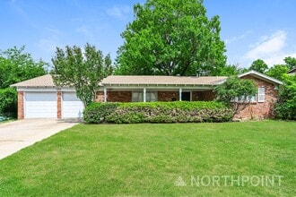 Building Photo - 3 BR/2BA | Updated Single Family Home | 2-Car Garage Parking | Large Front Porch!