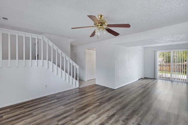 Building Photo - 3 bedroom home in Quail Meadows for rent