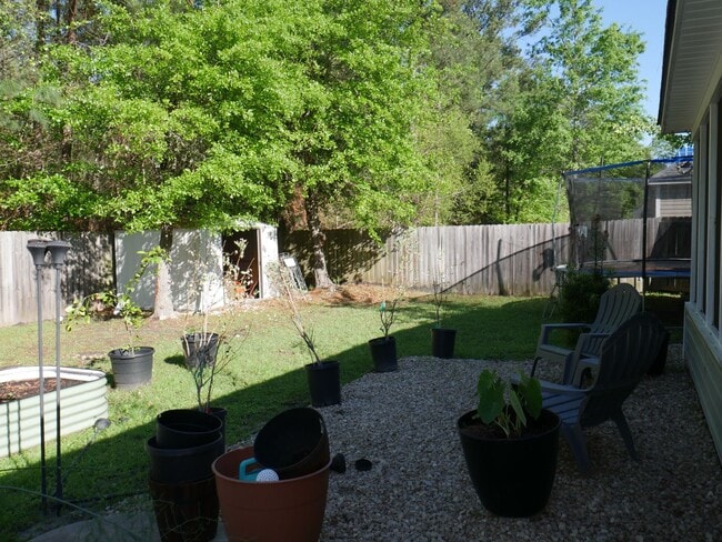 Building Photo - 4 bedroom home in Crestwood S/D