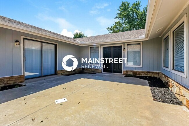 Building Photo - 9405 Briarcreek Dr