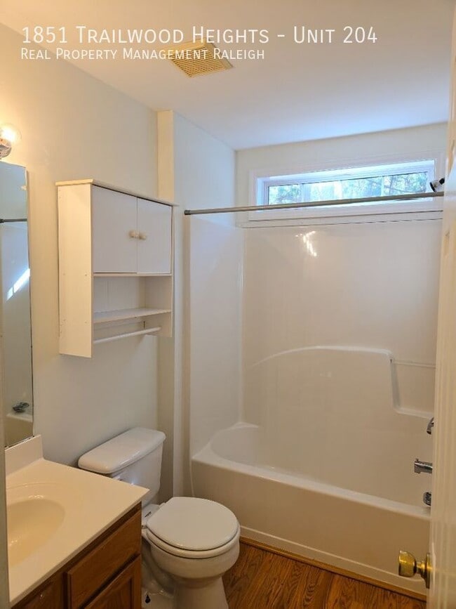 Building Photo - 1851 Trailwood Heights Ln