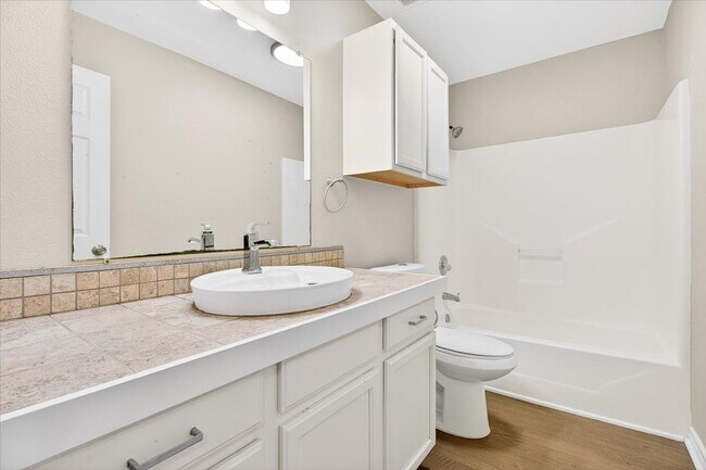 Building Photo - 3726 Sunnyville Dr