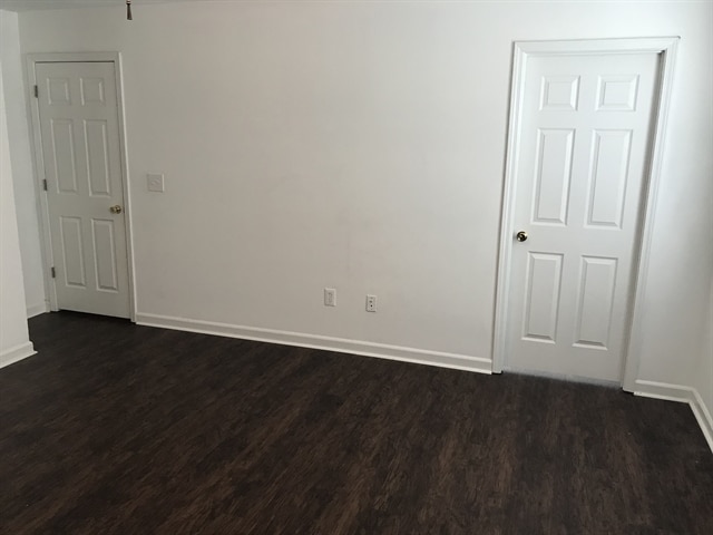 Building Photo - 2664 Lake Park Bend