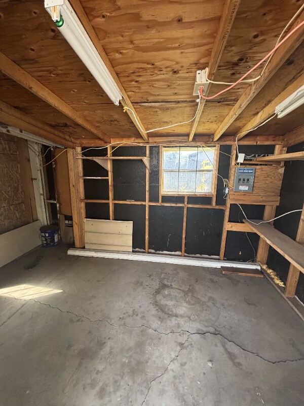 Building Photo - 2632 Pear St