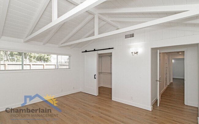 Building Photo - Spectacular View from this Single Story Home!