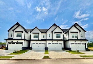 Building Photo - Move In Special @ Cedar Bluff – 3 and 4BR Townhomes in Olive Branch! 3 Bed | 2.5 Bath | 1997 sq f...