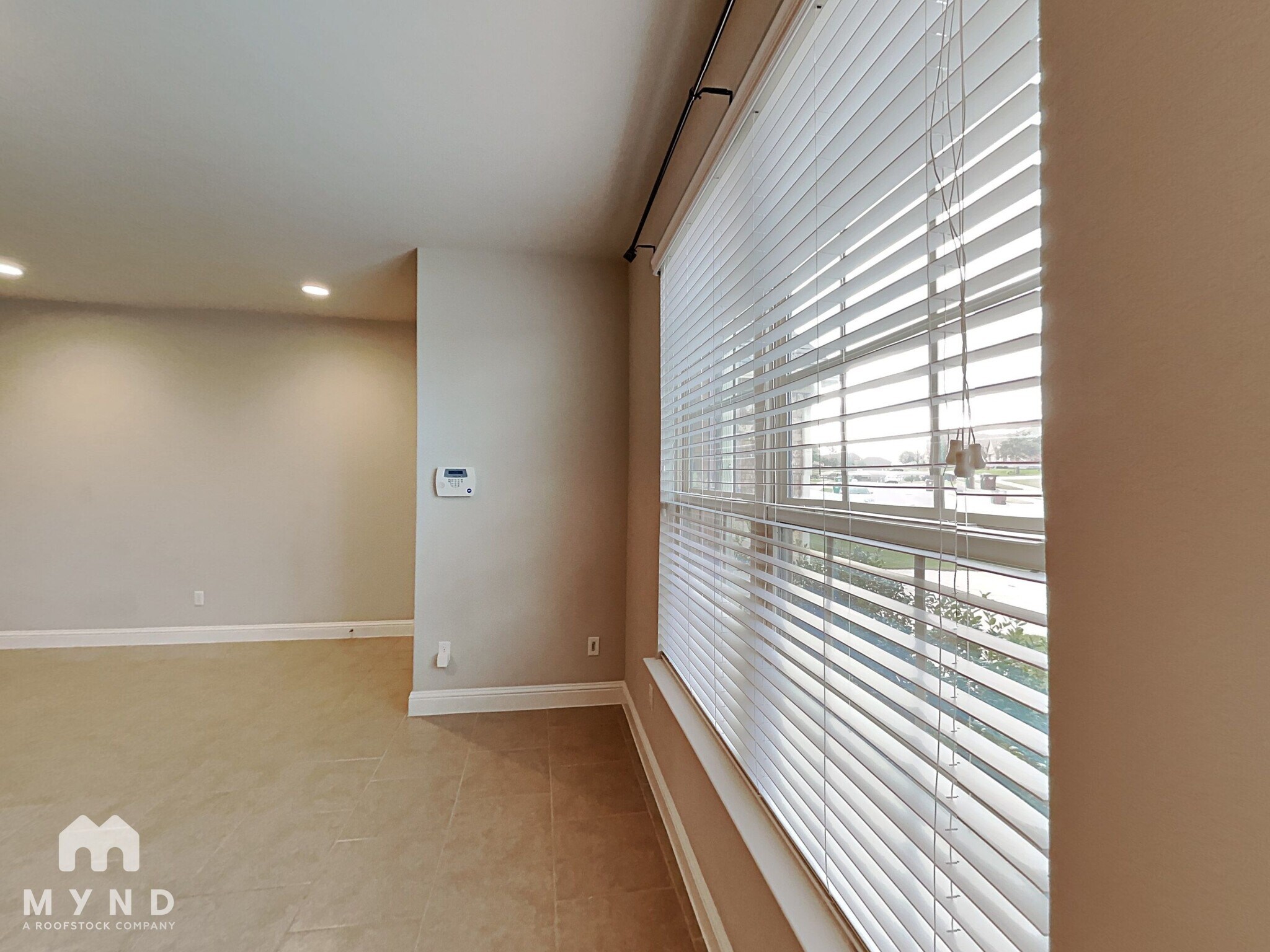Building Photo - 3367 De Coronado Trail