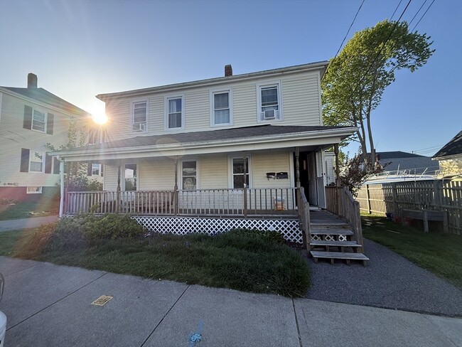 Primary Photo - 1 Hamilton St