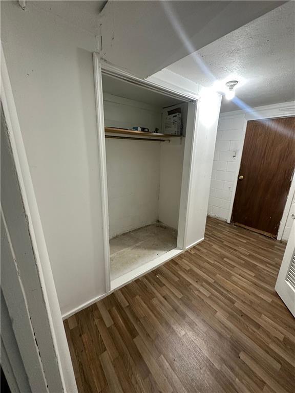 Building Photo - 6624 Stark Ct