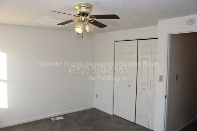 Building Photo - 44 Lucinda Ct