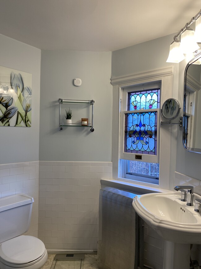 Bathroom - 1013 N 63rd St