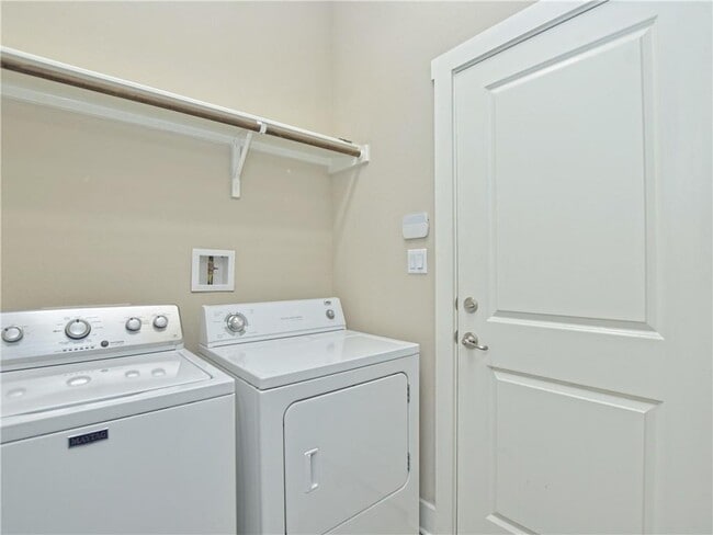 Building Photo - 12204 Barras Branch Dr