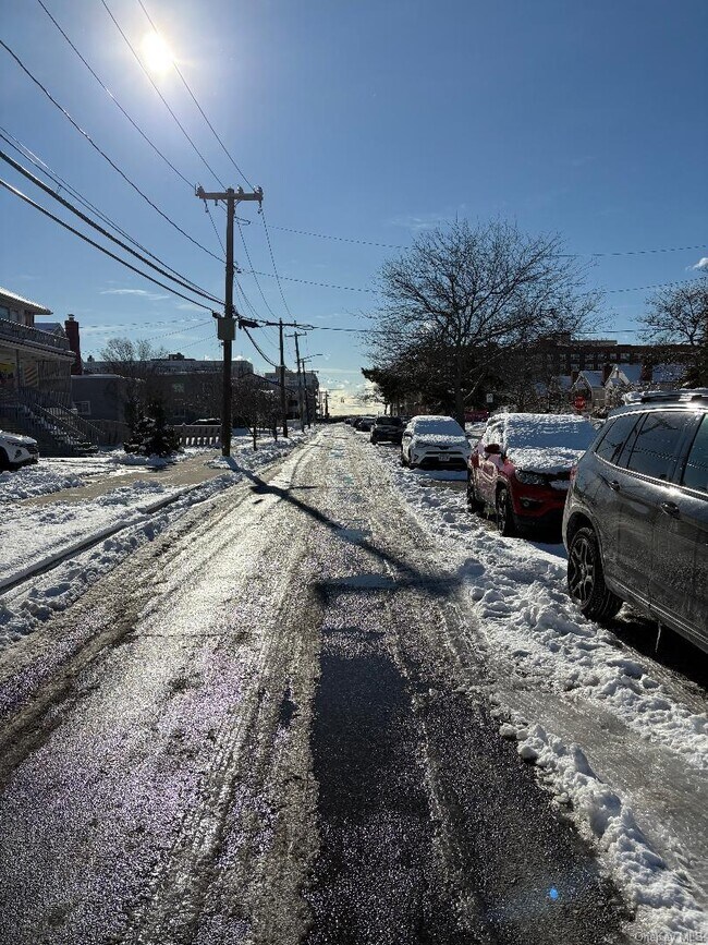 Building Photo - 166 Franklin Blvd