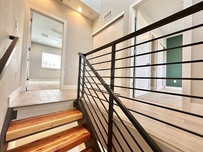 Building Photo - 3360 W 38th Ave