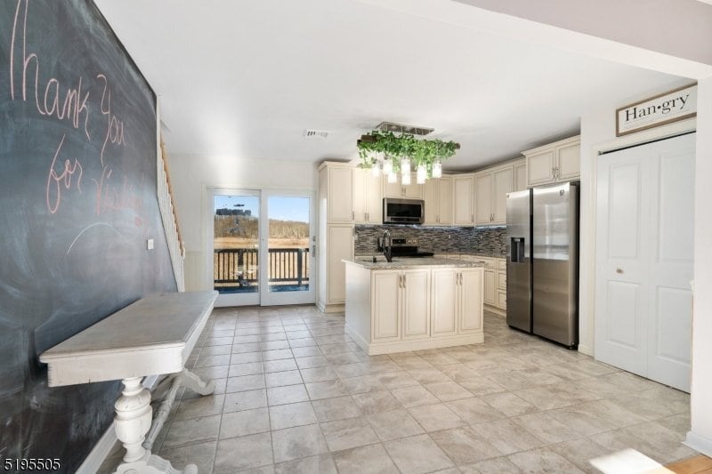 Building Photo - 7 Berry Rd