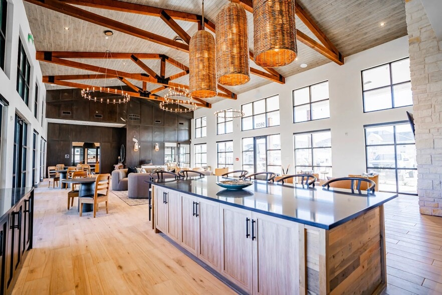 Building Photo - 9600 Vista Grande Blvd